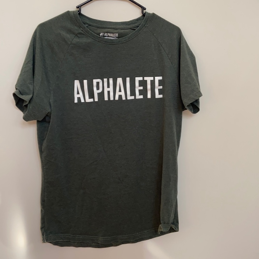 Alphalete shirt